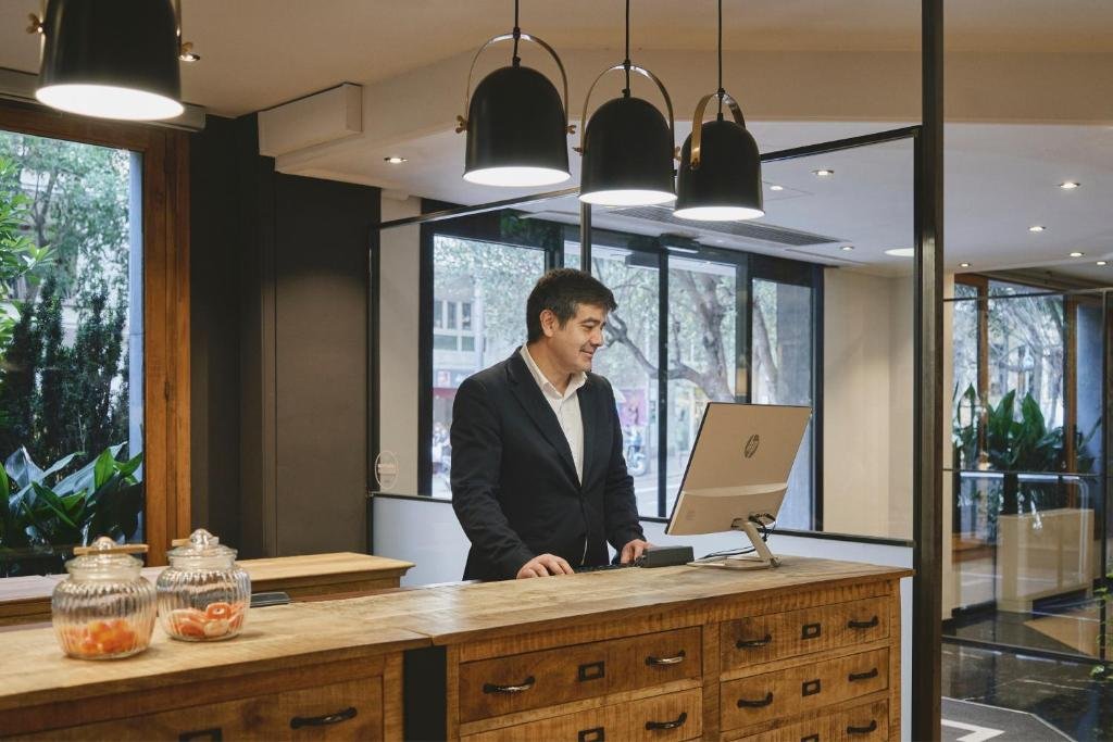 Arenas Atiram Hotels 9