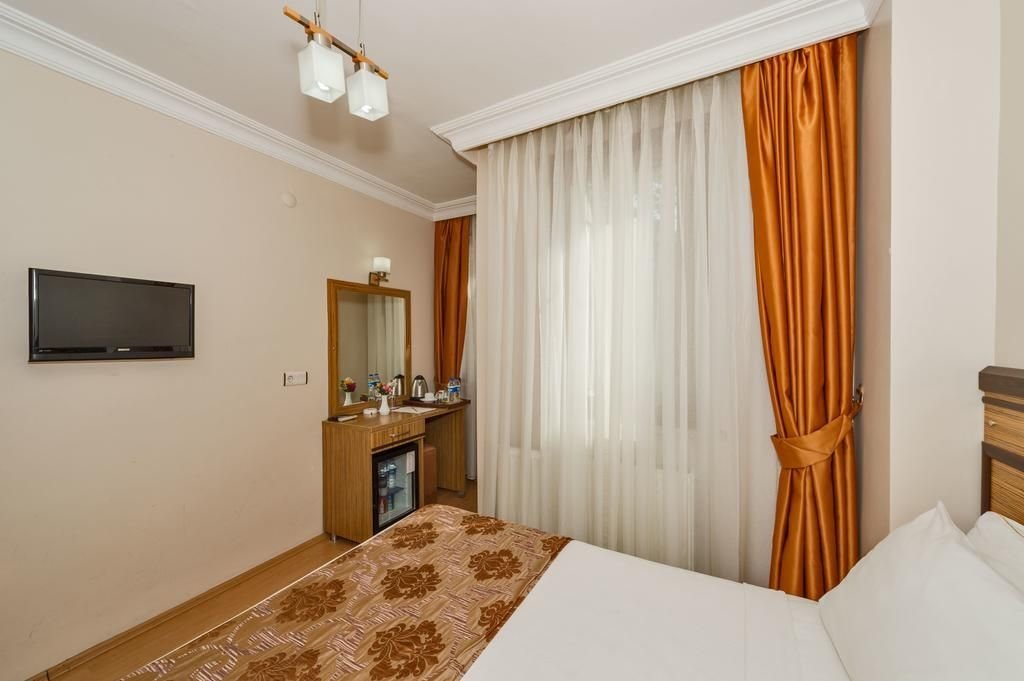 May Hotel 16