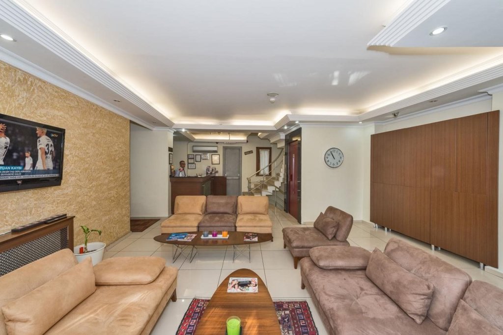 May Hotel 21