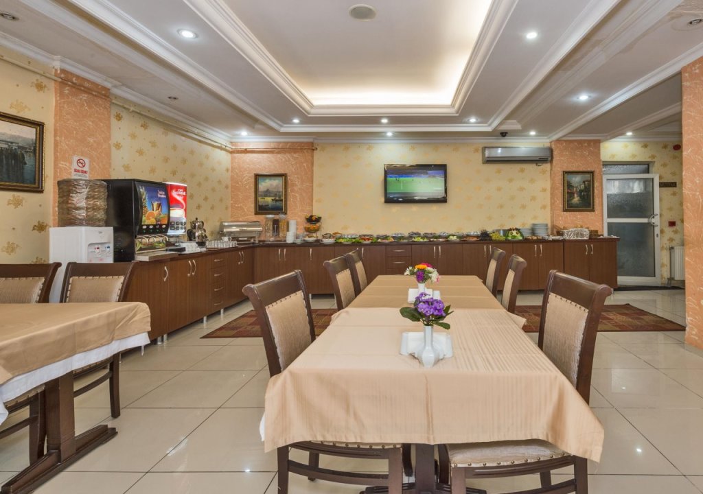 May Hotel 3
