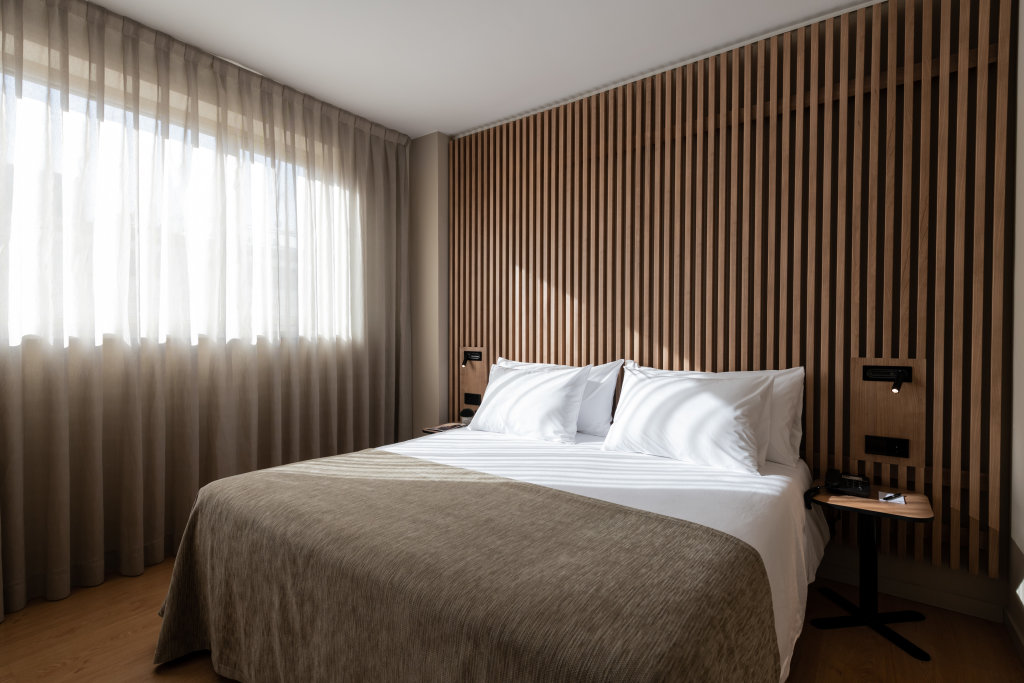 Aparthotel Atenea 6