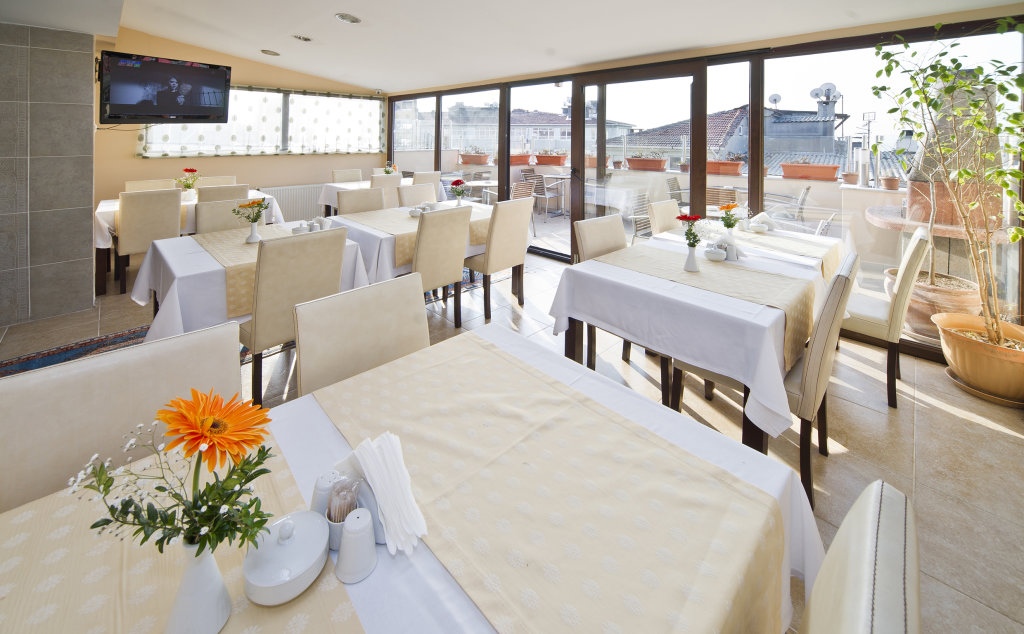 Hotel Kupeli 22
