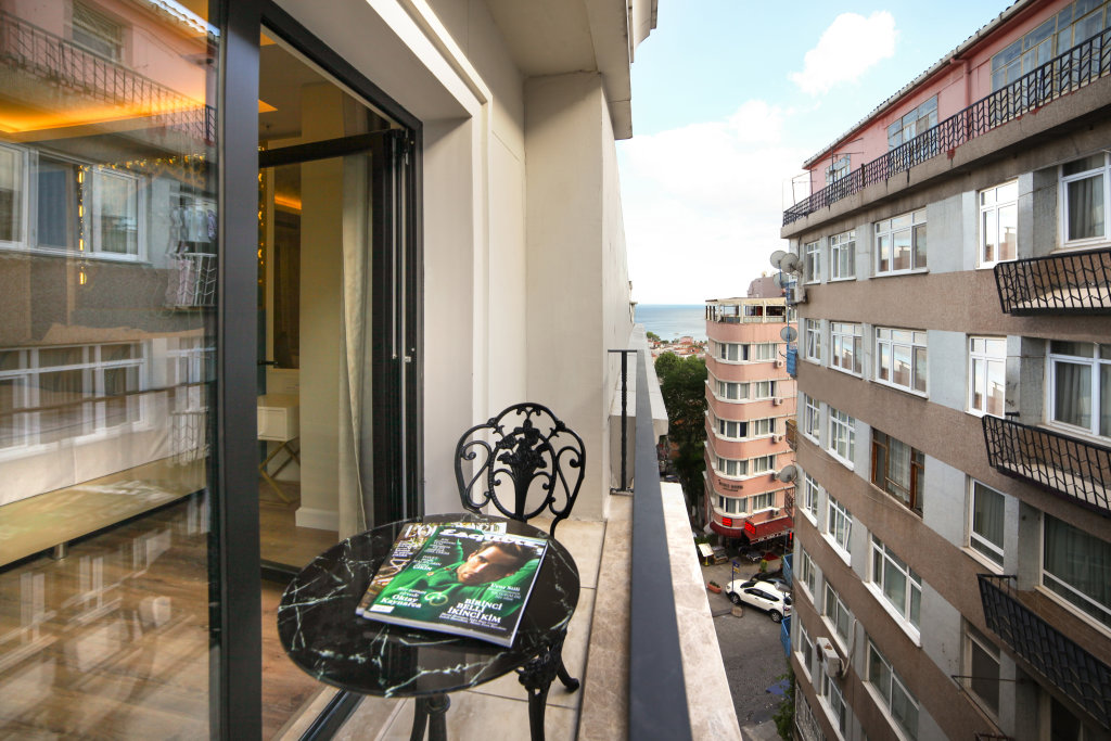 Great Fortune Design Hotel 10
