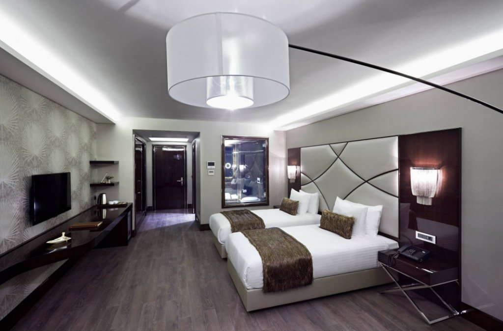 DoubleTree by Hilton Istanbul Esentepe 2