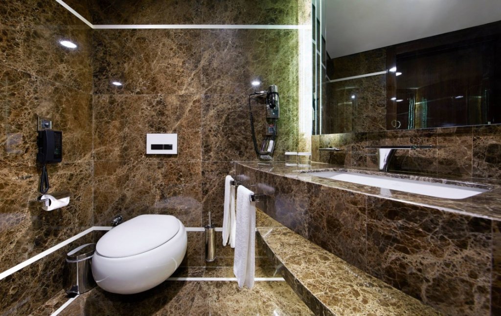 DoubleTree by Hilton Istanbul Esentepe 7
