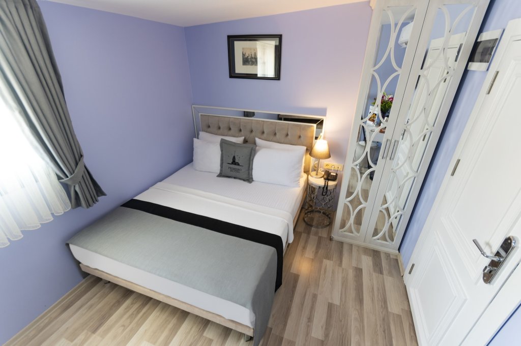 Primero Hotel 13