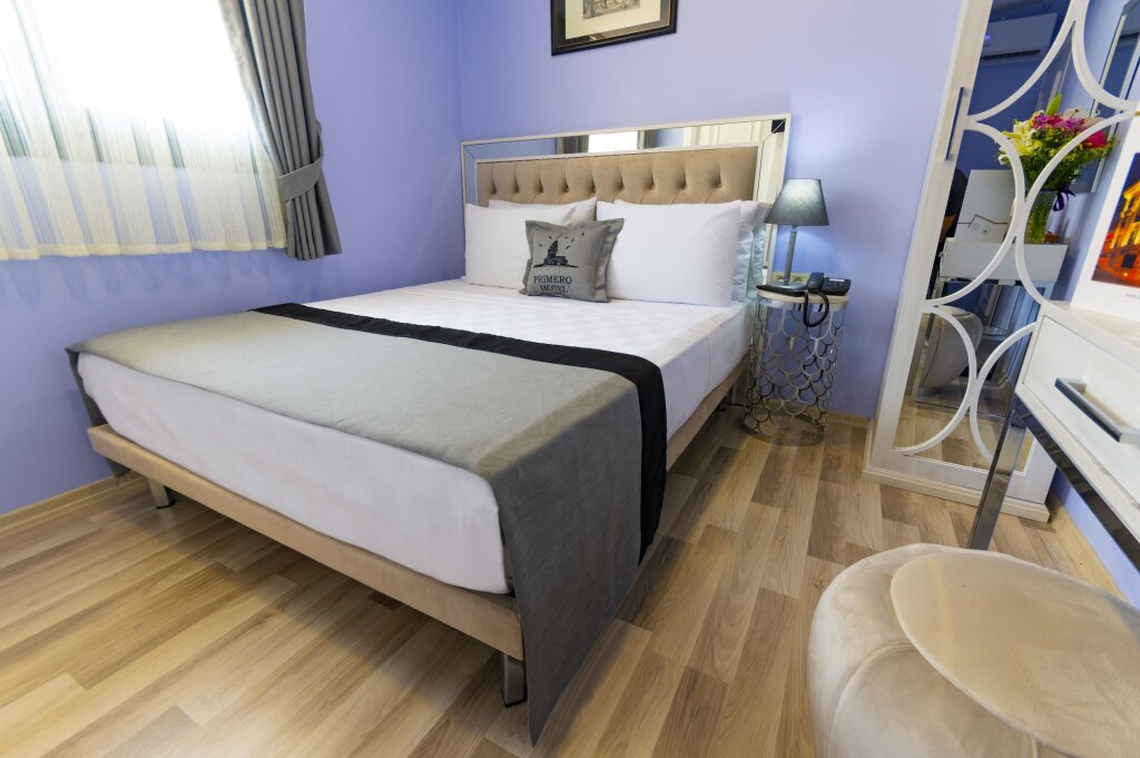 Primero Hotel 16