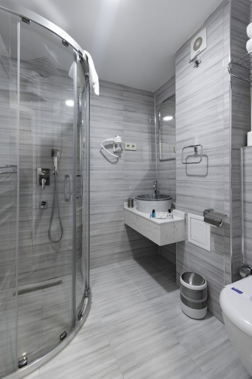 Primero Hotel 6