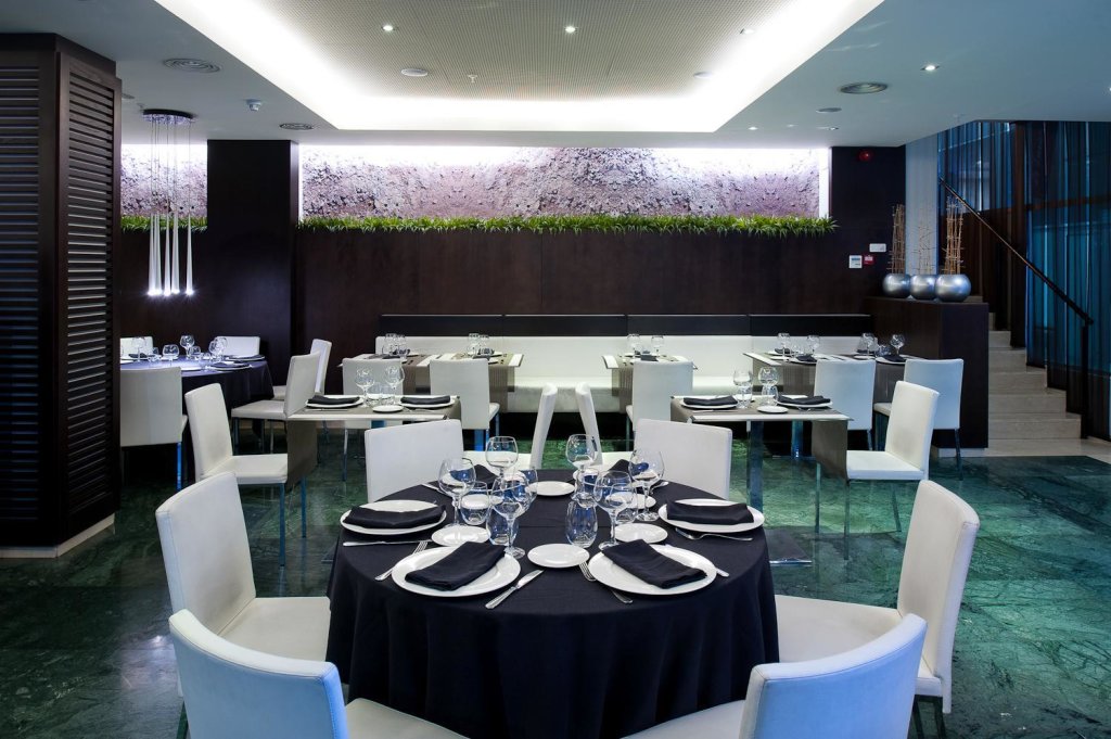 Catalonia Rigoletto Hotel 10