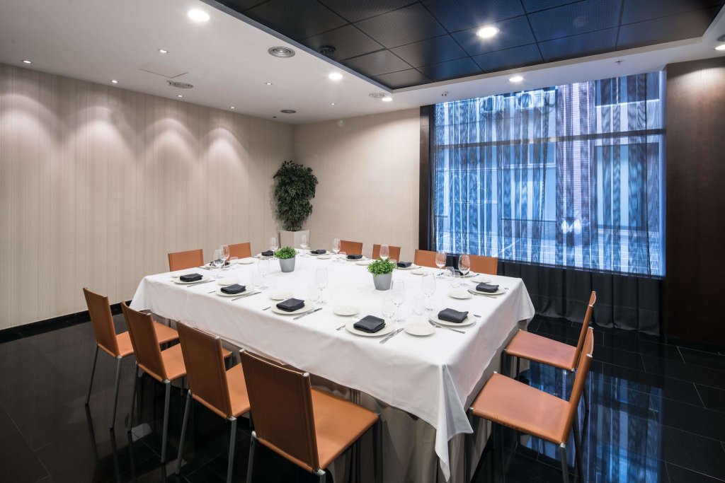 Catalonia Rigoletto Hotel 17