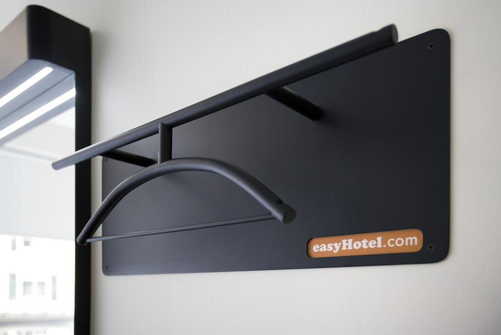 easyHotel Amsterdam City Centre South 10