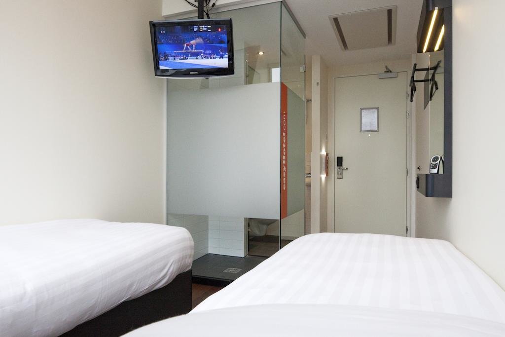 easyHotel Amsterdam City Centre South 9