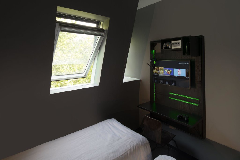 The Arcade Hotel 3