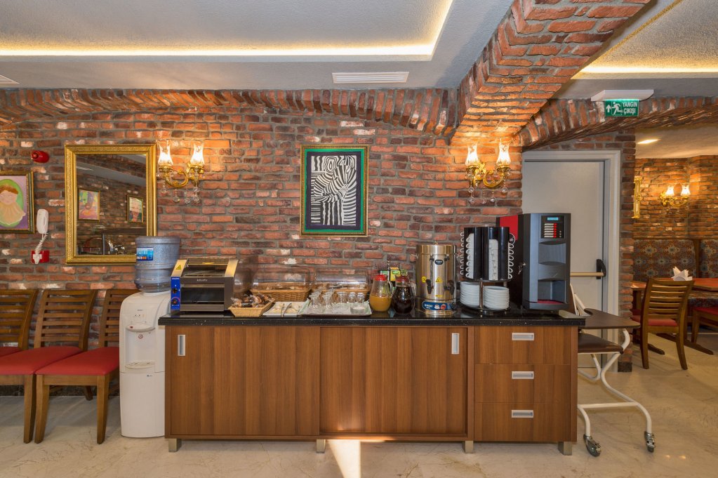 Aprilis Gold Hotel 15
