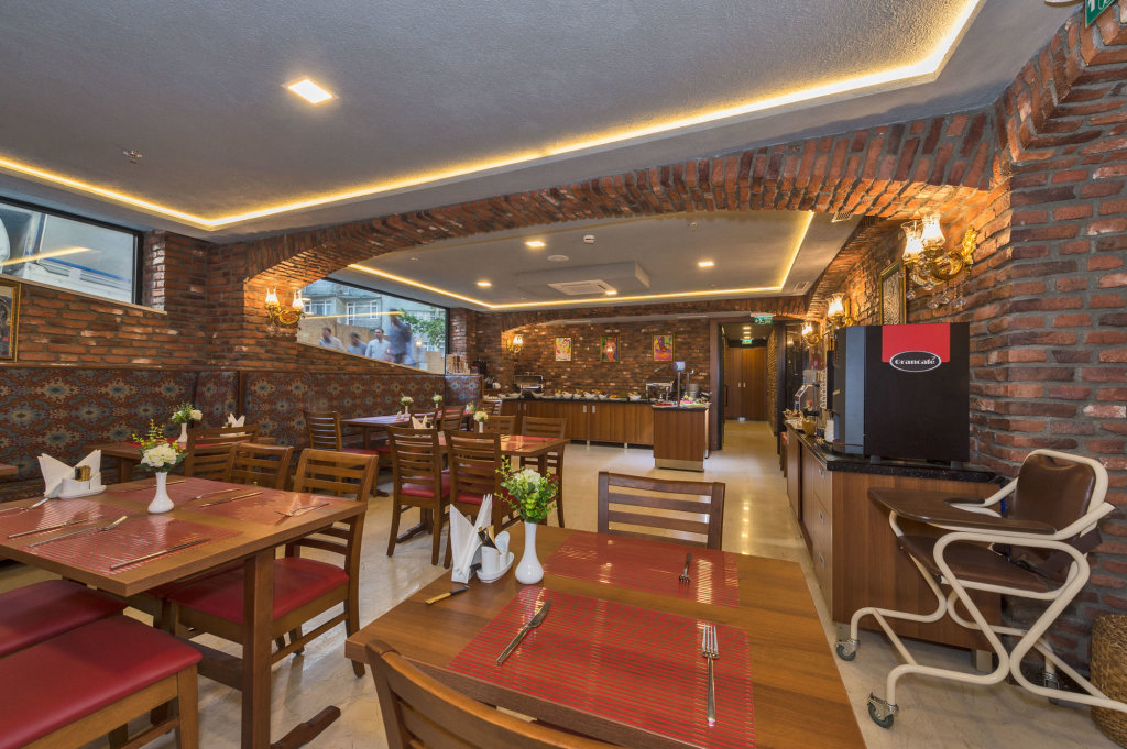 Aprilis Gold Hotel 17