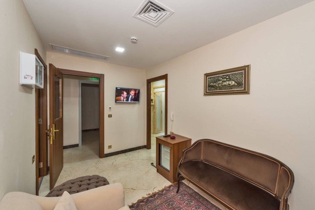 Aprilis Gold Hotel 18