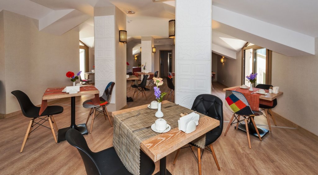 Aybar Hotel 14