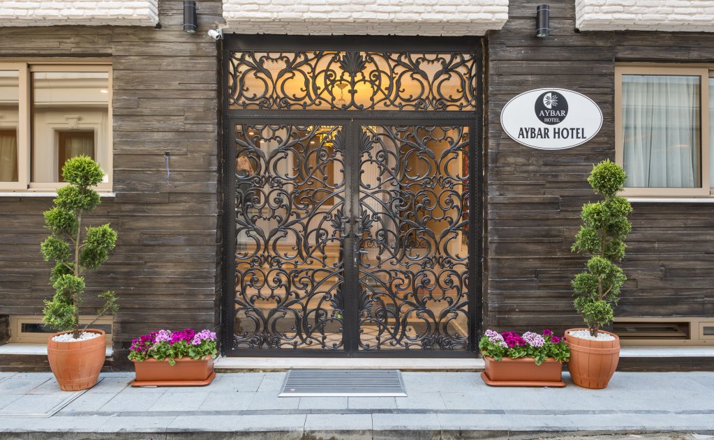 Aybar Hotel 18