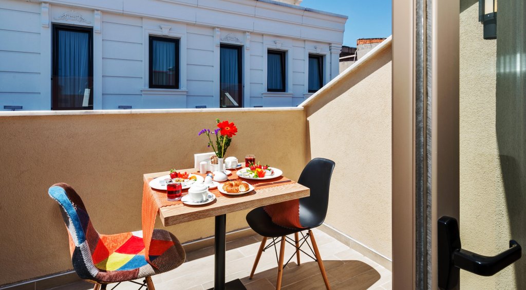 Aybar Hotel 22