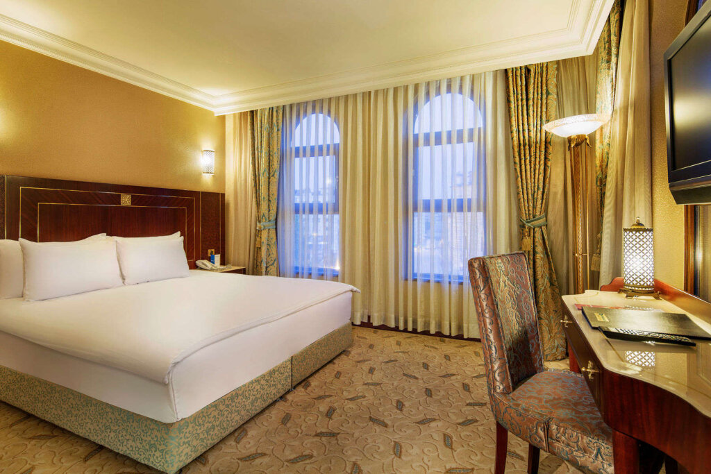 Crowne Plaza Istanbul - Old City, an IHG Hotel 5