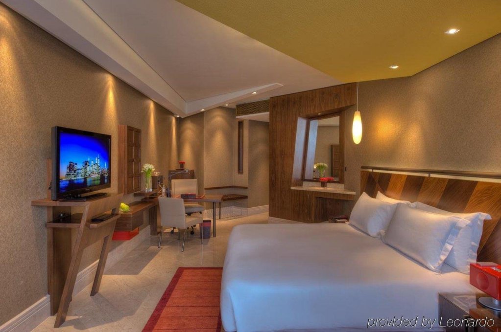 Jumeirah Creekside Hotel 11