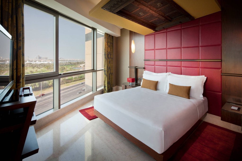 Jumeirah Creekside Hotel 13