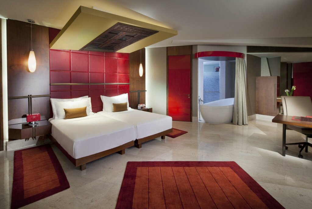 Jumeirah Creekside Hotel 16
