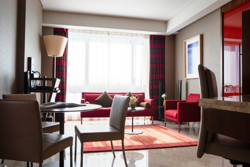 Jumeirah Creekside Hotel 23