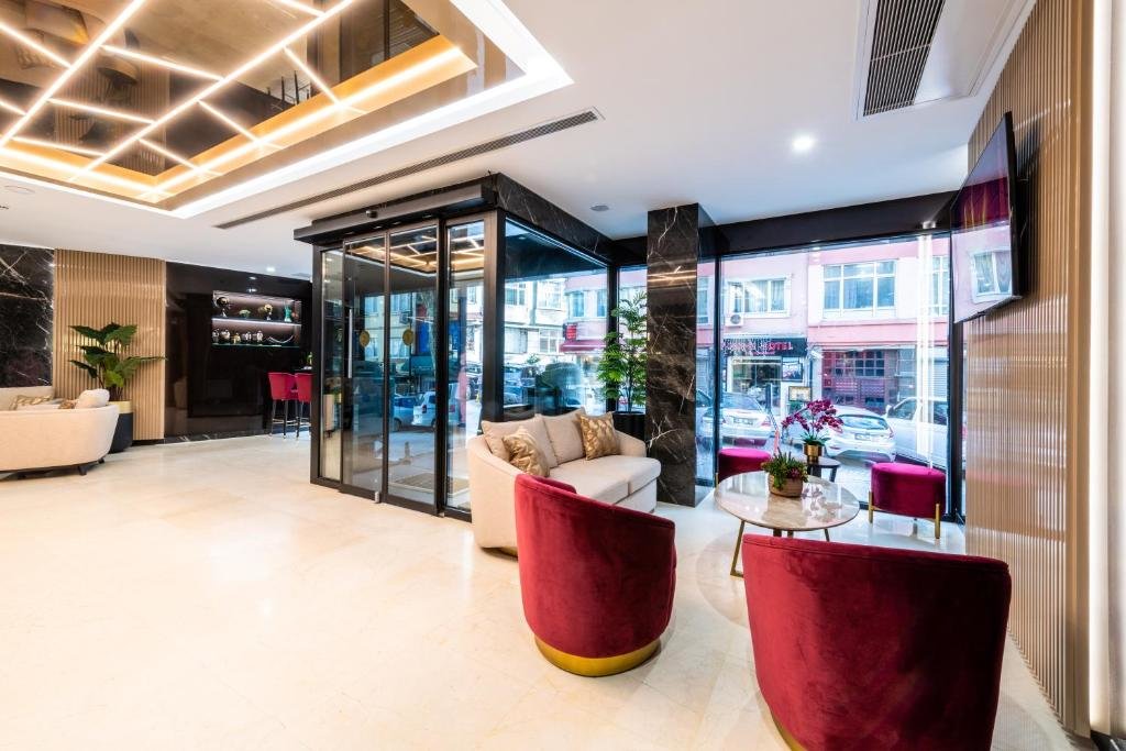Aprilis Deluxe Hotel 11