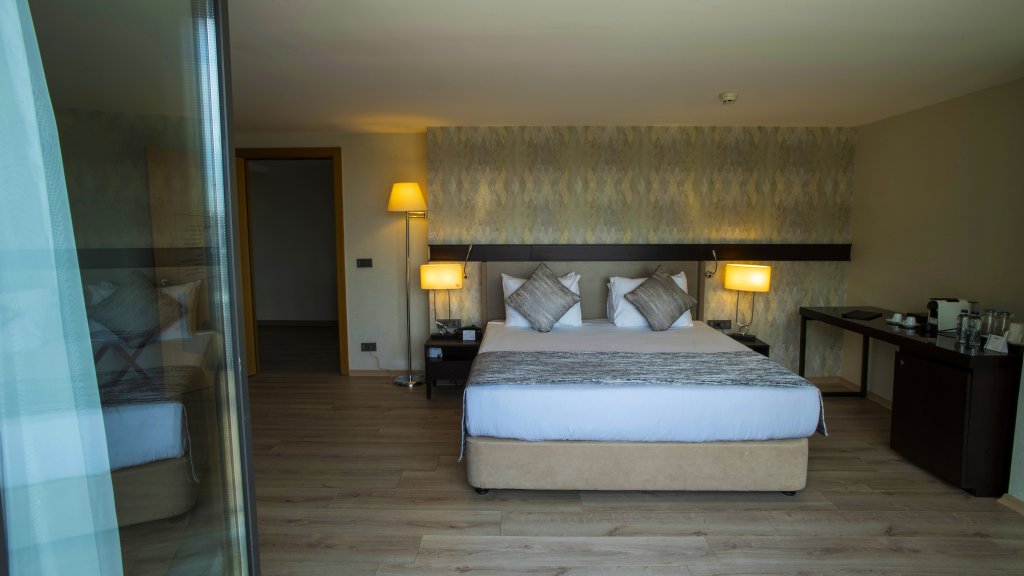 Port Bosphorus Hotel 9