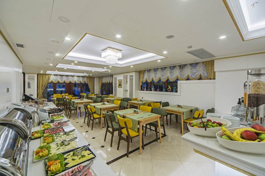 Grand Naki Hotel 11