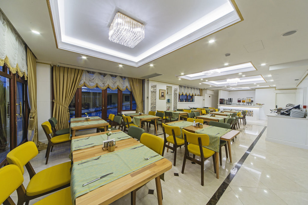Grand Naki Hotel 13