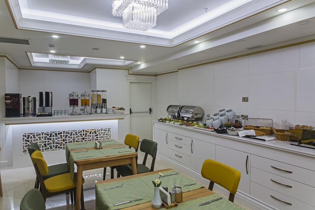 Grand Naki Hotel 23