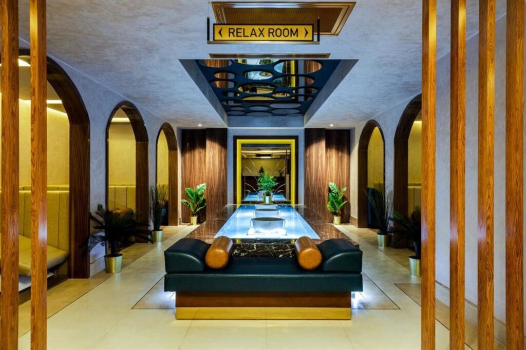 Beethoven Senfoni Hotel 10