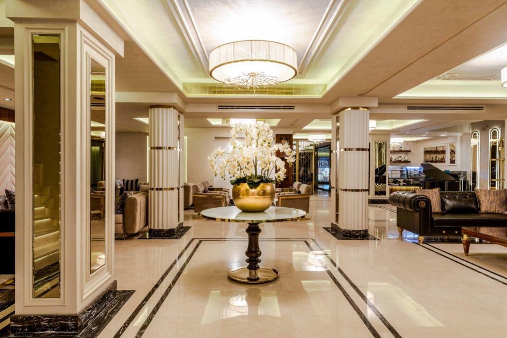 Beethoven Senfoni Hotel 5