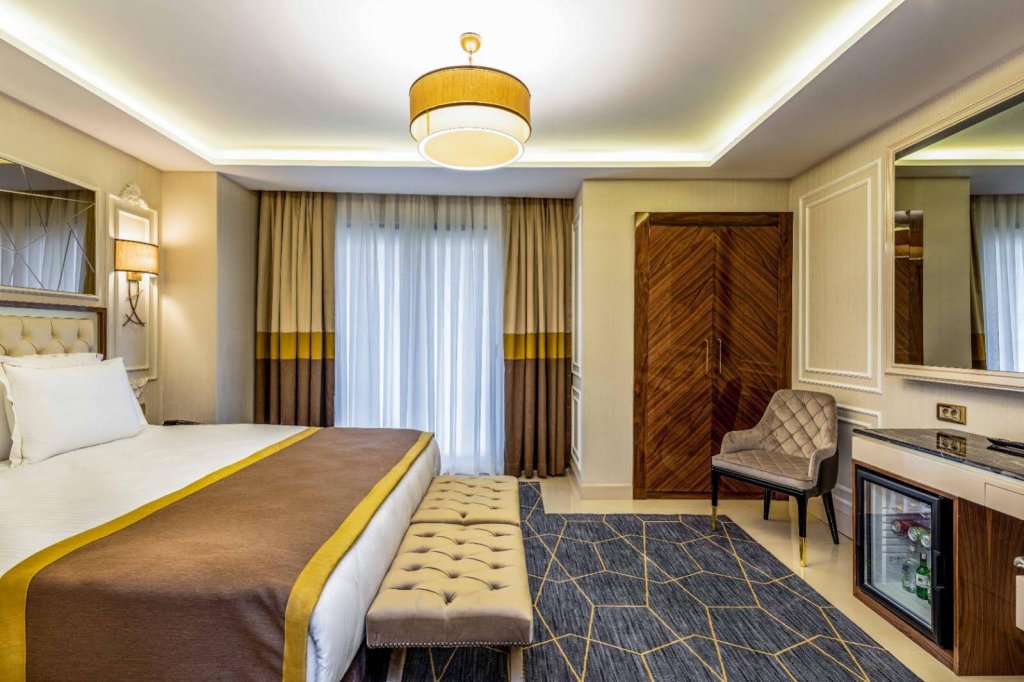Beethoven Senfoni Hotel 8