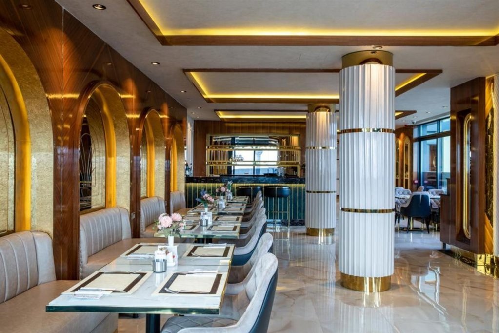 Beethoven Senfoni Hotel 9
