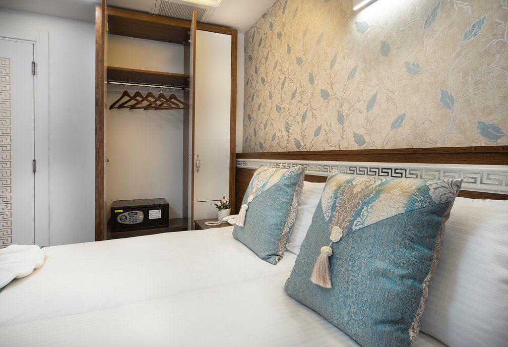 Lika Hotel 14