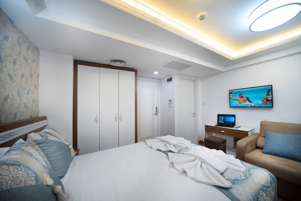 Lika Hotel 9
