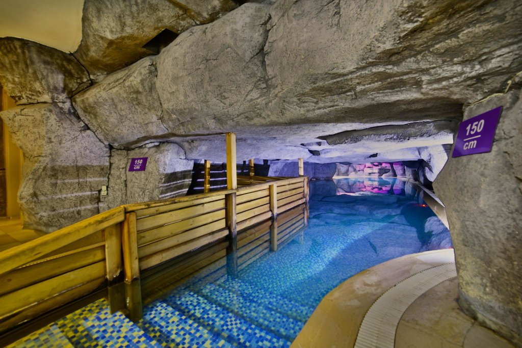 Amethyst Hotel 10