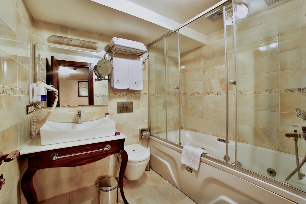 Amethyst Hotel 16