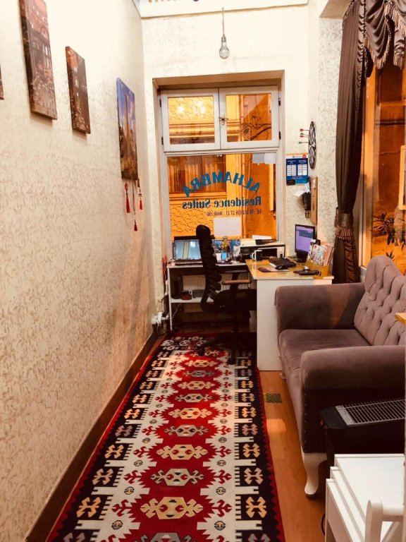 Alhambra Apart Hotel 10