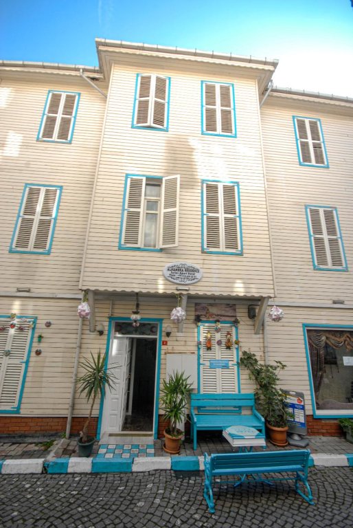 Alhambra Apart Hotel 3