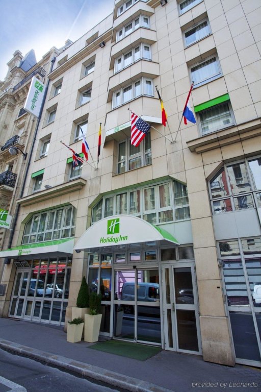 Holiday Inn Paris - Montmartre, an IHG Hotel 1
