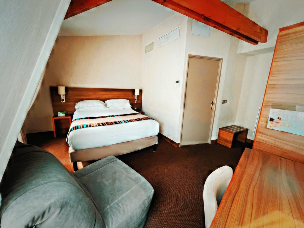 Holiday Inn Paris - Montmartre, an IHG Hotel 23