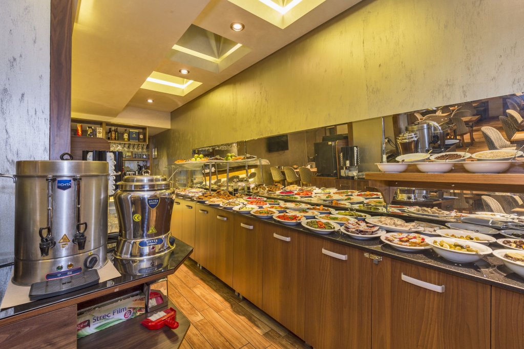 The Meretto Hotel İstanbul Old City 9
