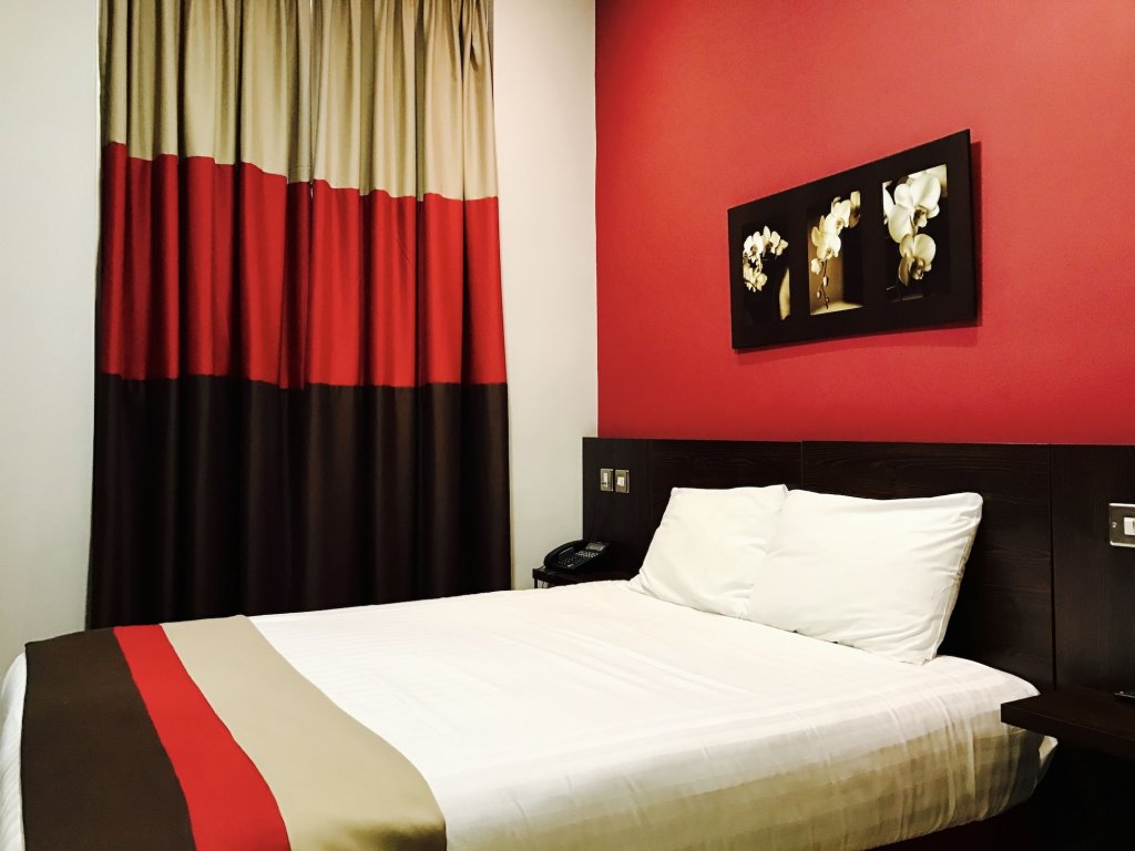 Royal Cambridge Hotel 11