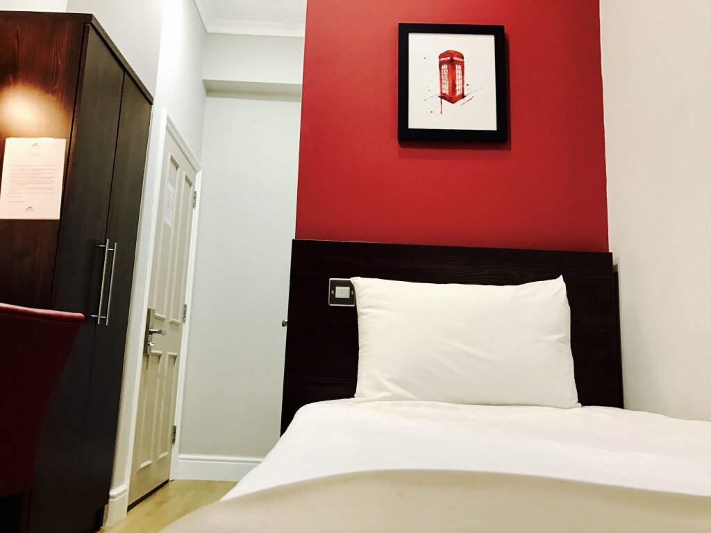 Royal Cambridge Hotel 14