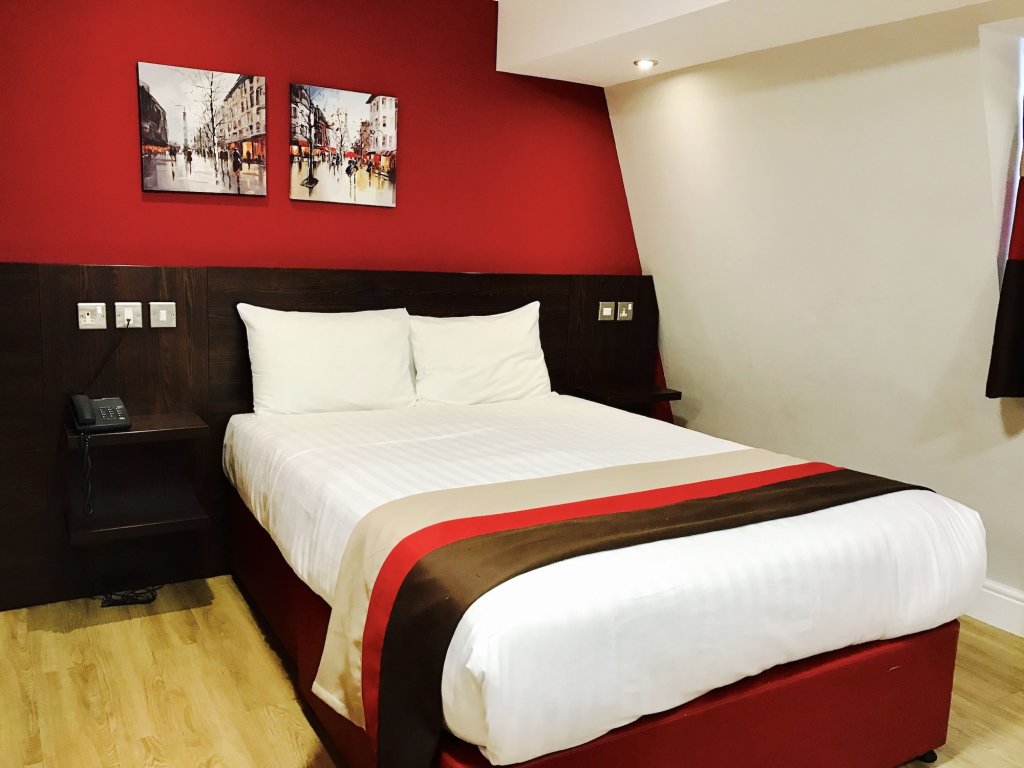 Royal Cambridge Hotel 2