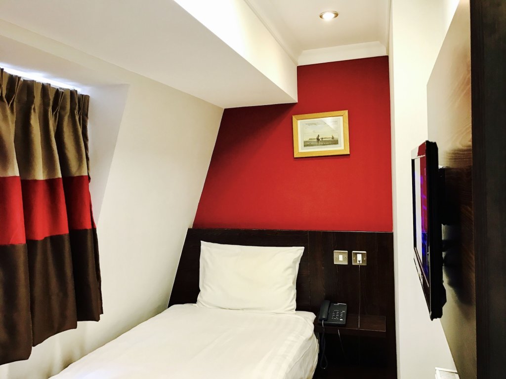 Royal Cambridge Hotel 20